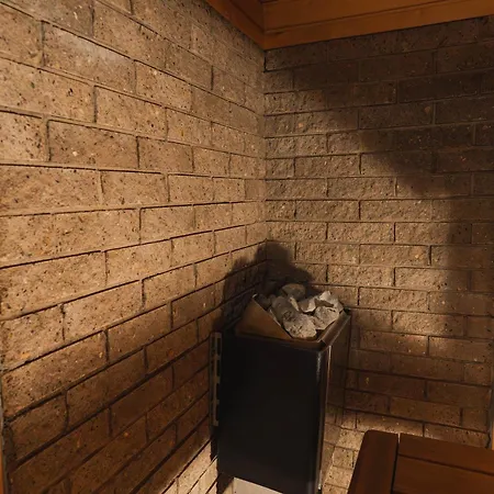 Apartment Saunaga Korter Linnas *